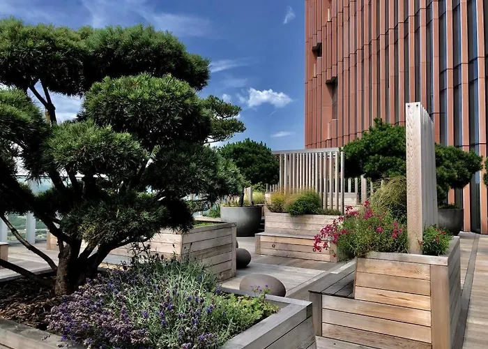 Manhattan Loft Gardens