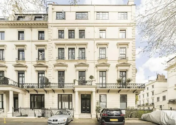 Germaine Greer'S Legacy Flat In Hyde Park, Central London