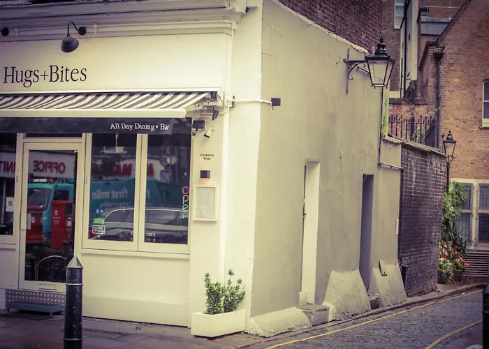 Warren Apartment