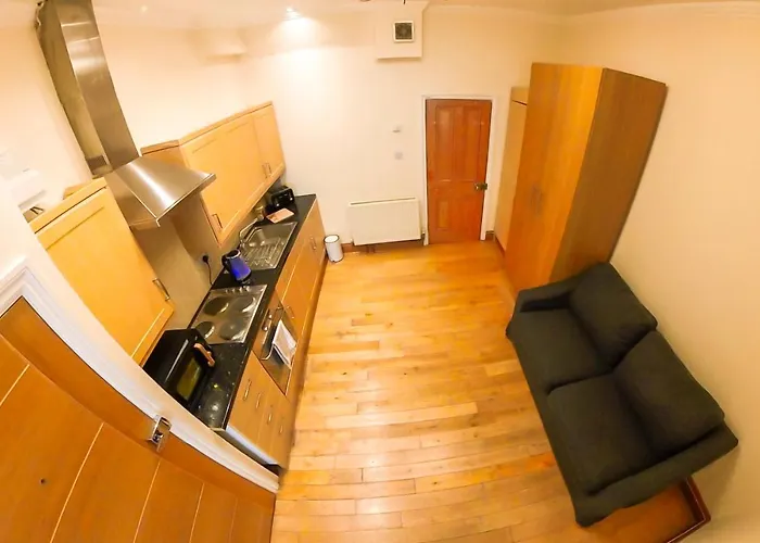 Lovely&Bright Studio Flat Close To Central