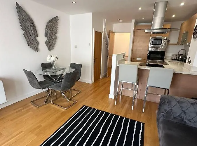 Two Br Flat 5 Mins Walk From London Eye G96