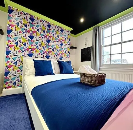 Hidden Gem *2-Bed Apt*