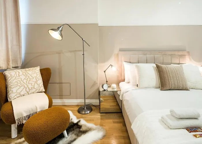 Superb Flat In South Kensington