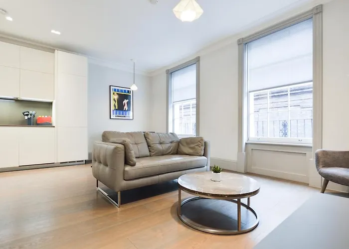Soho Deluxe 1 Bedroom Apartment
