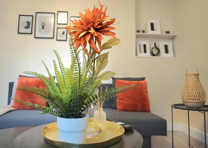 Stylish Apartment In London, E14