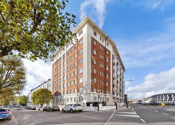 1 Bedroom Apt By Regal Realms Short Lets & Serviced Accommodation Central London 2 Mins From Paddington Station