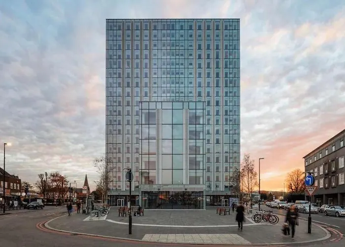New Apartment For 8 20 Mins Central London Bp153