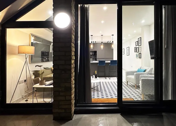 Nancy'S Place In Notting Hill - 2 Double Beds, Ideal For Families