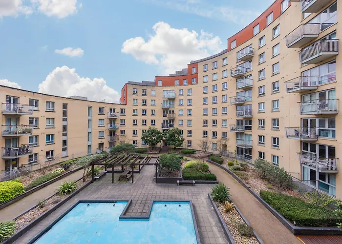 5-Star Kings Cross Home With Gym - Central London