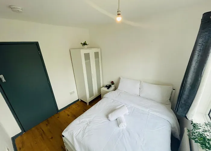 Double Room Near Canary Wharf 32
