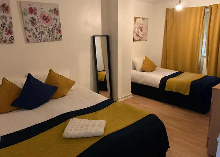 Stratford 3 Bedrooms House, Separate Reception, Close To Abba, Westfield, Olympic Stadium