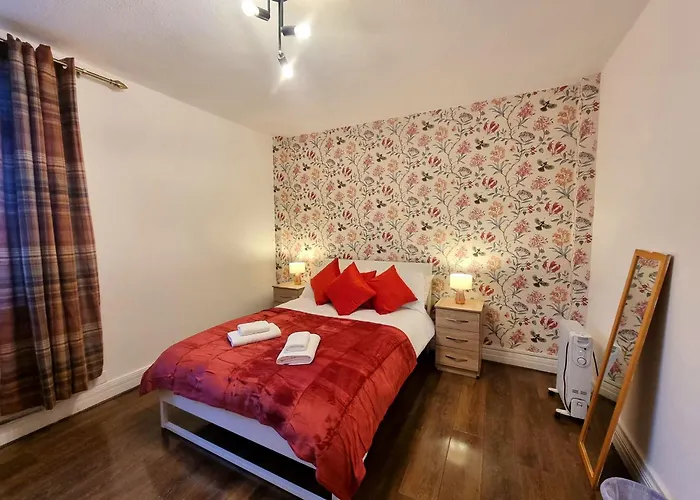 Dudley Court Apartment