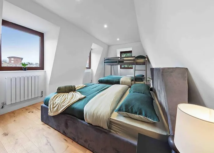 Serviced Apt In Central London Lr3