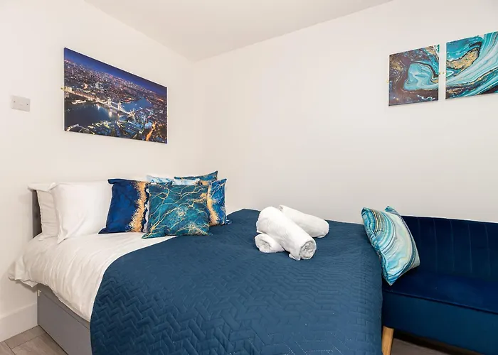 Cozy Ground-Floor Studio, Excellent City Access