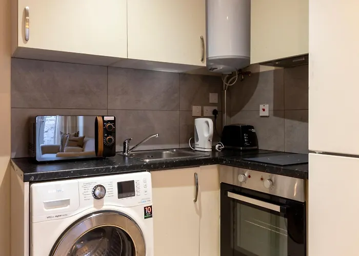 North London - One Bed Flat- Entire Unit