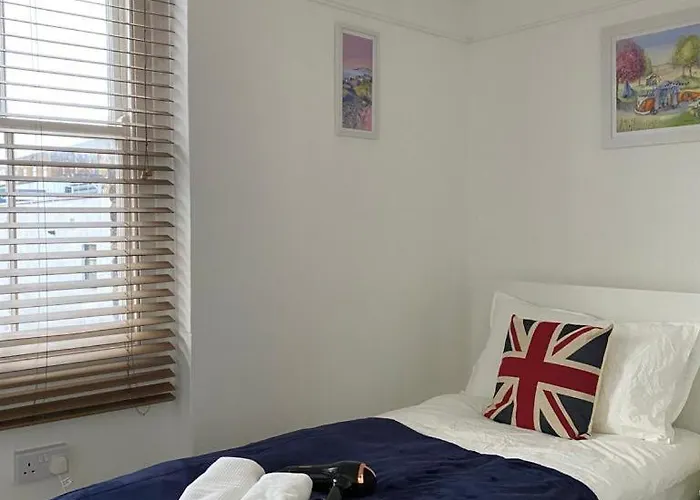 Comfy Private Rooms In Camden Town, Central London