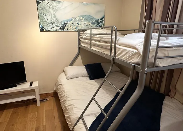 London Mackenzie Suites