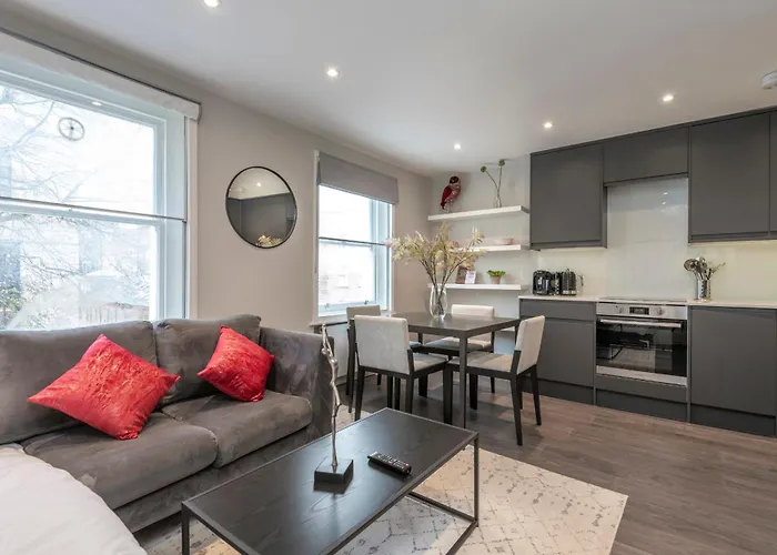 Luxury Georgian House In Marylebone: Modern 1-Bed Retreat Apartment London
