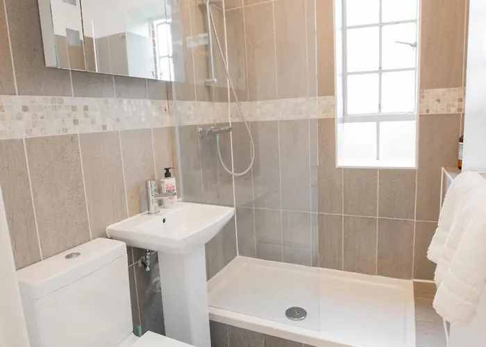 Studio At Chelsea Cloisters Hotel London