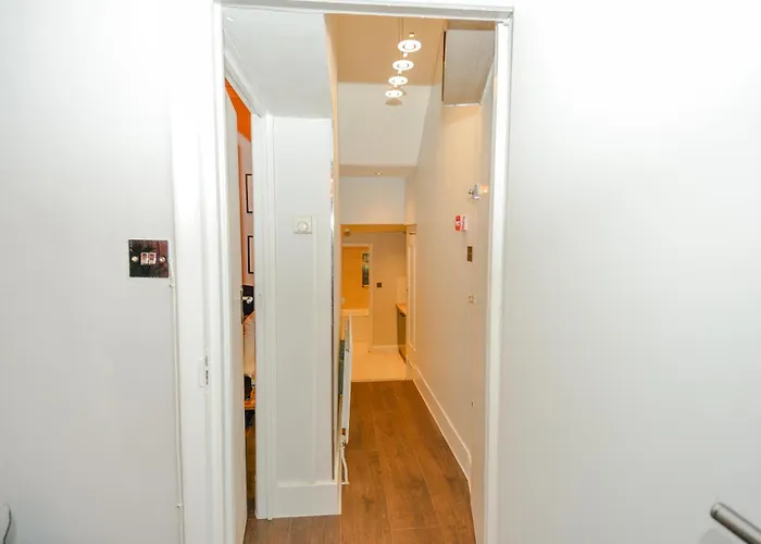 Cosy 1 Bedroom Home For Small Families Londres