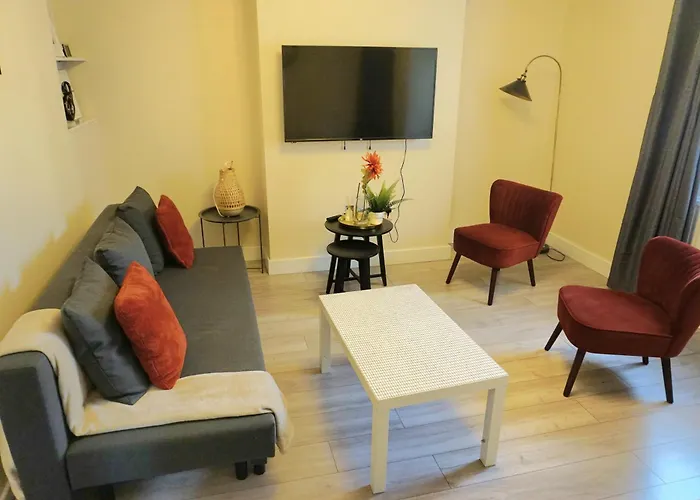Stylish Apartment In London, E14