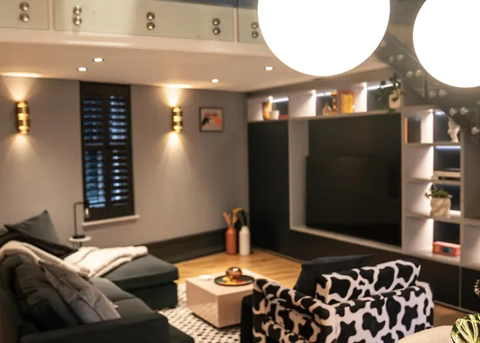 Kula London Covent Garden Garrick St