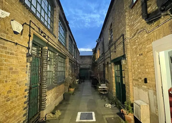Victoria Mews Hoxton Shoreditch