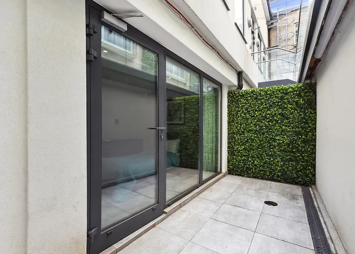 Buckingham Palace Residences By Aeria Apartments