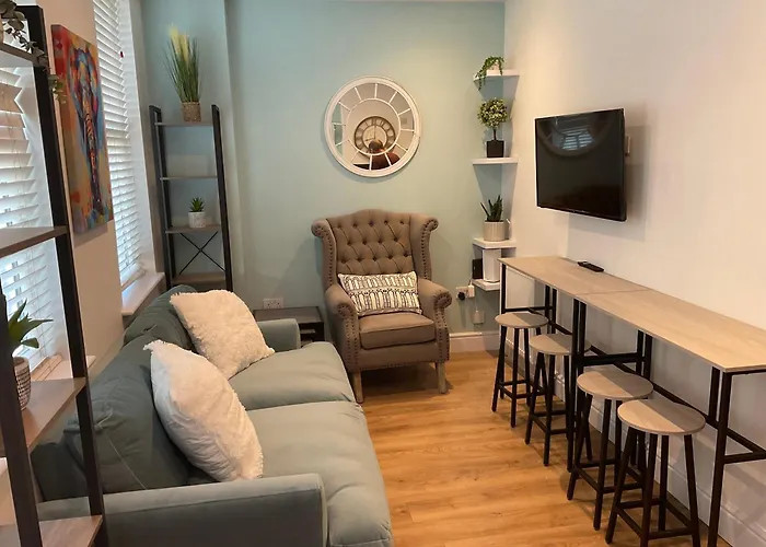 2 Bed Home From Home Apartment 41