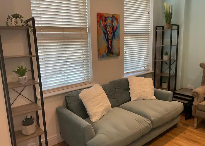 2 Bed Home From Home Apartment 41