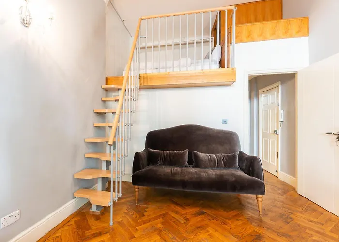 Luxury One Bedroom Flat In Westbourne Terrace