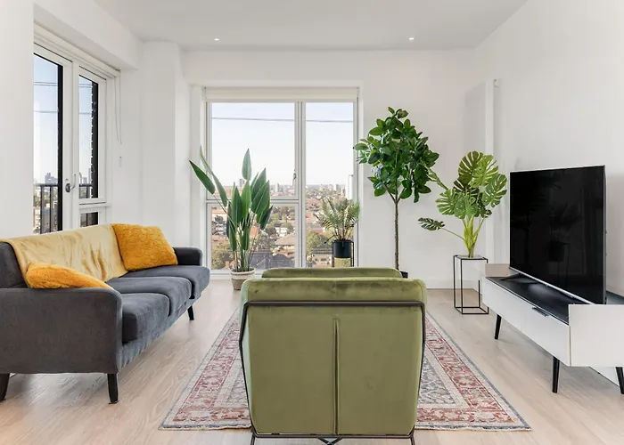 Urban Luxe Retreat
