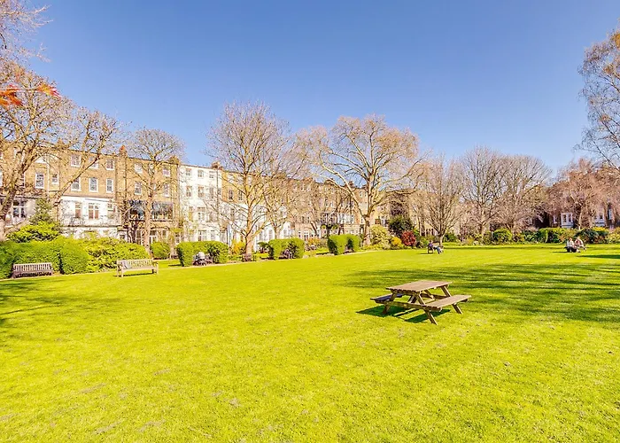 Studio For City Explorers - 3 Min Walk To Station