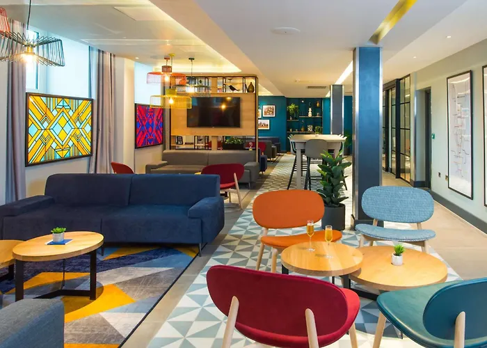 Hampton By Hilton London Park Royal Hotel