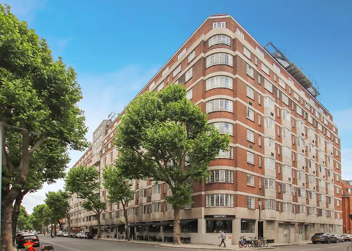 Elegant In Chelsea