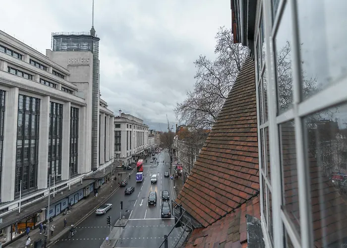 s Kensington High Street