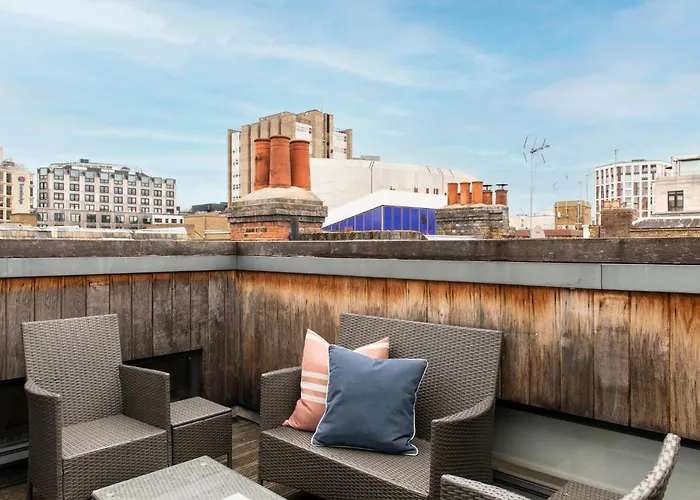 Cove Arne Street Apartment London