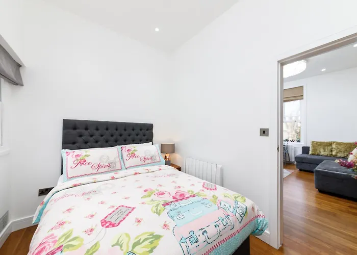Paddington Bliss Suite