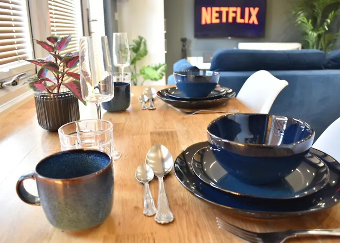 Stylish Peckham Apartment 10 Seconds From Station London