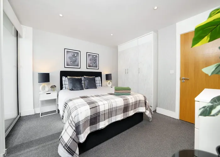 Ferienwohnung Cobalt Point 2 London