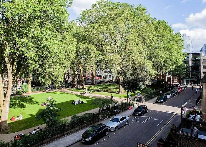 Hoxton Square - Urban Haven