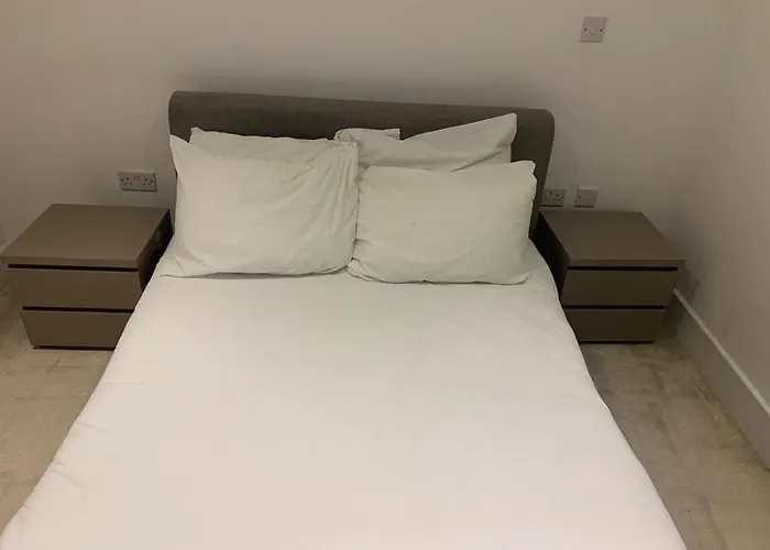 2 Bedroom 2 Bath 1 Ensuite In Roya Asenal Beautiful Views & Parking