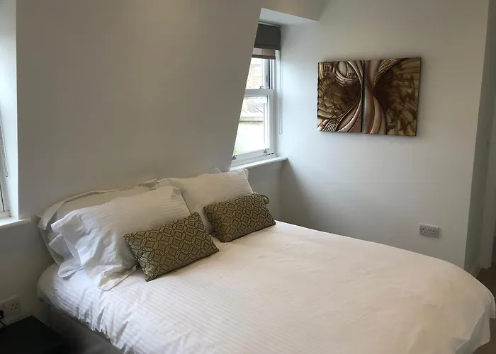 New! Fantastic 1 Bedroom Flat Sw6 Near Central