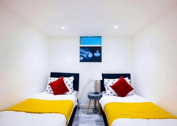 3 Bedroomflat-Free Parking-Wifi-Parking-8People London