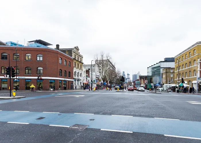 Whitechapel Grand