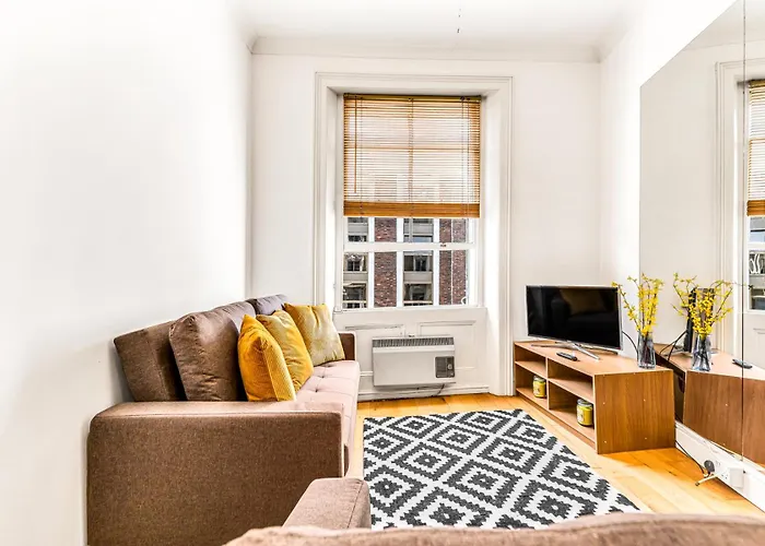 Luxstay2 Earls Court Apartment - Sleeps Up To 8