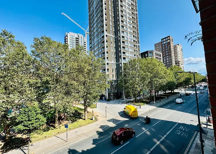 Unique Studio Flat In City 1110