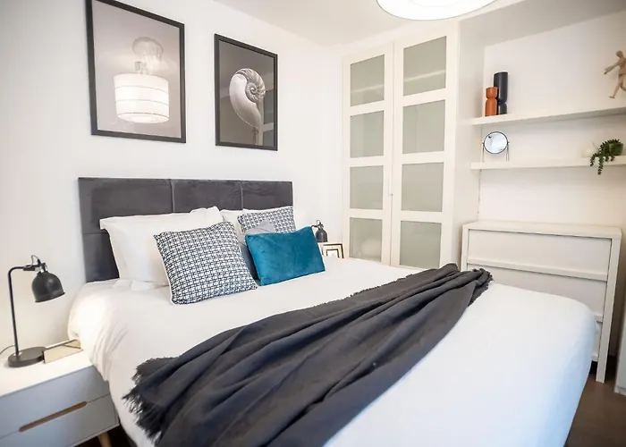 Three Bed With City View Shoreditch Perfect For Business Corporate Stays By Belvilla London
