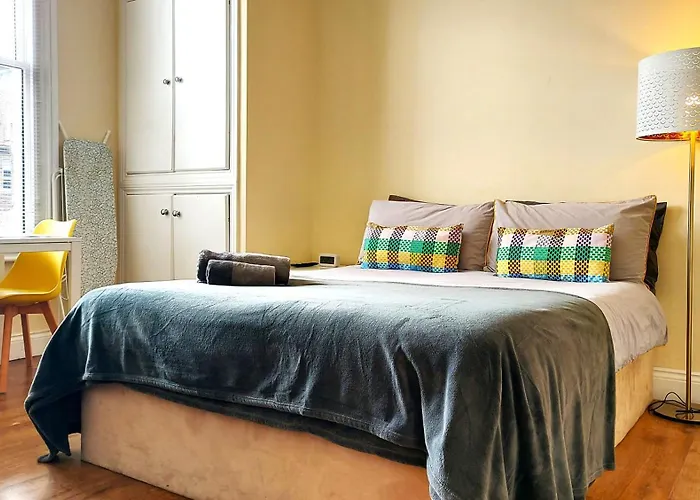 Fine Studio Flat - Shepherds Bush-Notting Hill