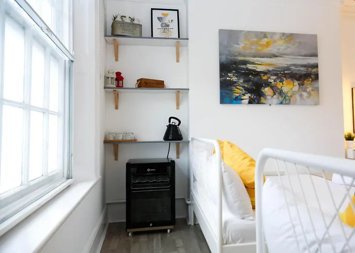 Stylish Rooms 1-Minute Walk To Camden Town Metro, Shops, Cafes, Bars & Restaurants With Shared Bathrooms Londres